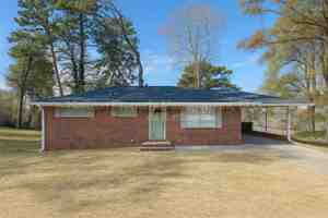 featured image of 3035 Shirley Dr Nw