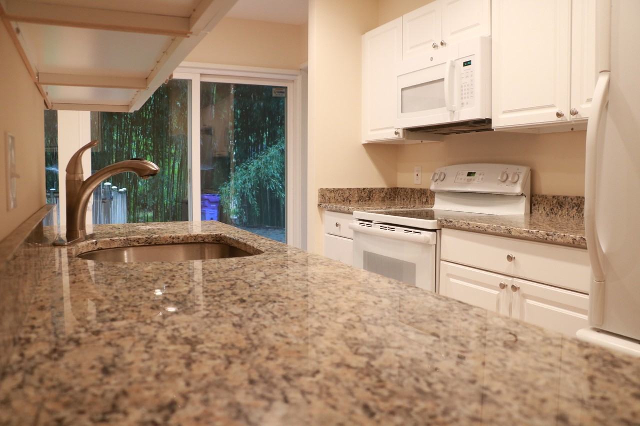 6609 Selkirk Dr - Photo 7 of 36