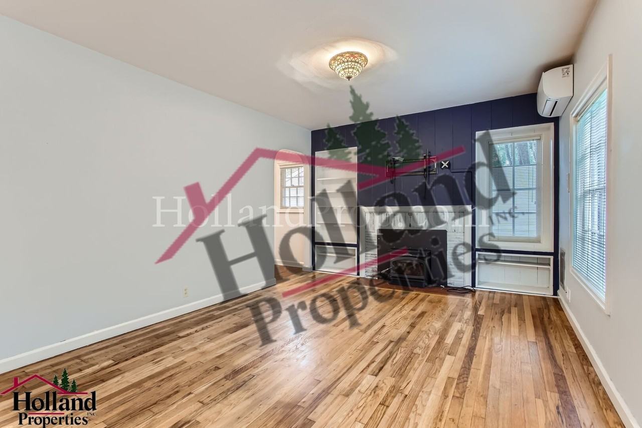 8100 Sw 41st Ave - Photo 3 of 11