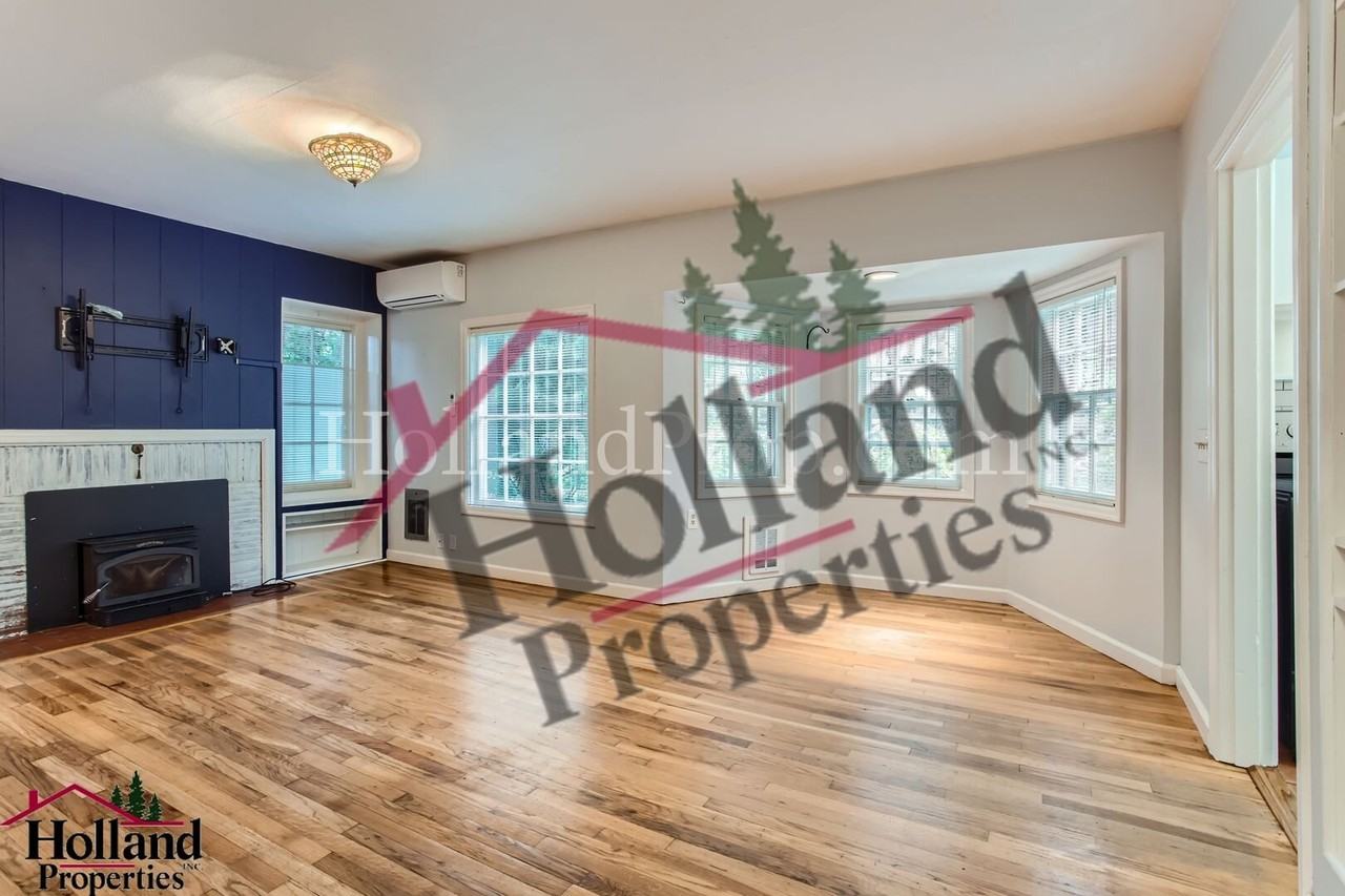 8100 Sw 41st Ave - Photo 4 of 11