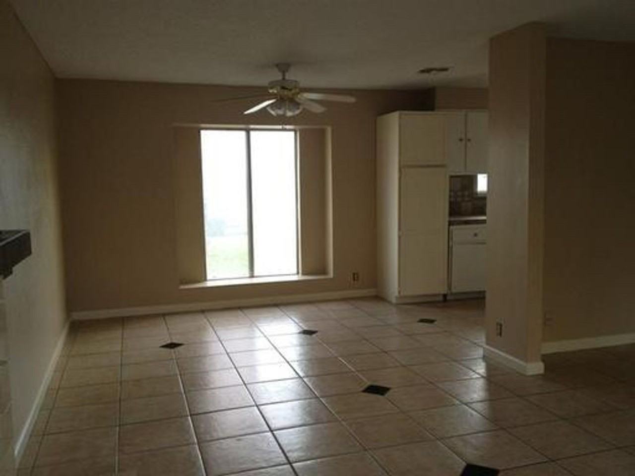 7631 Tierra Arbor Way - Photo 3 of 10
