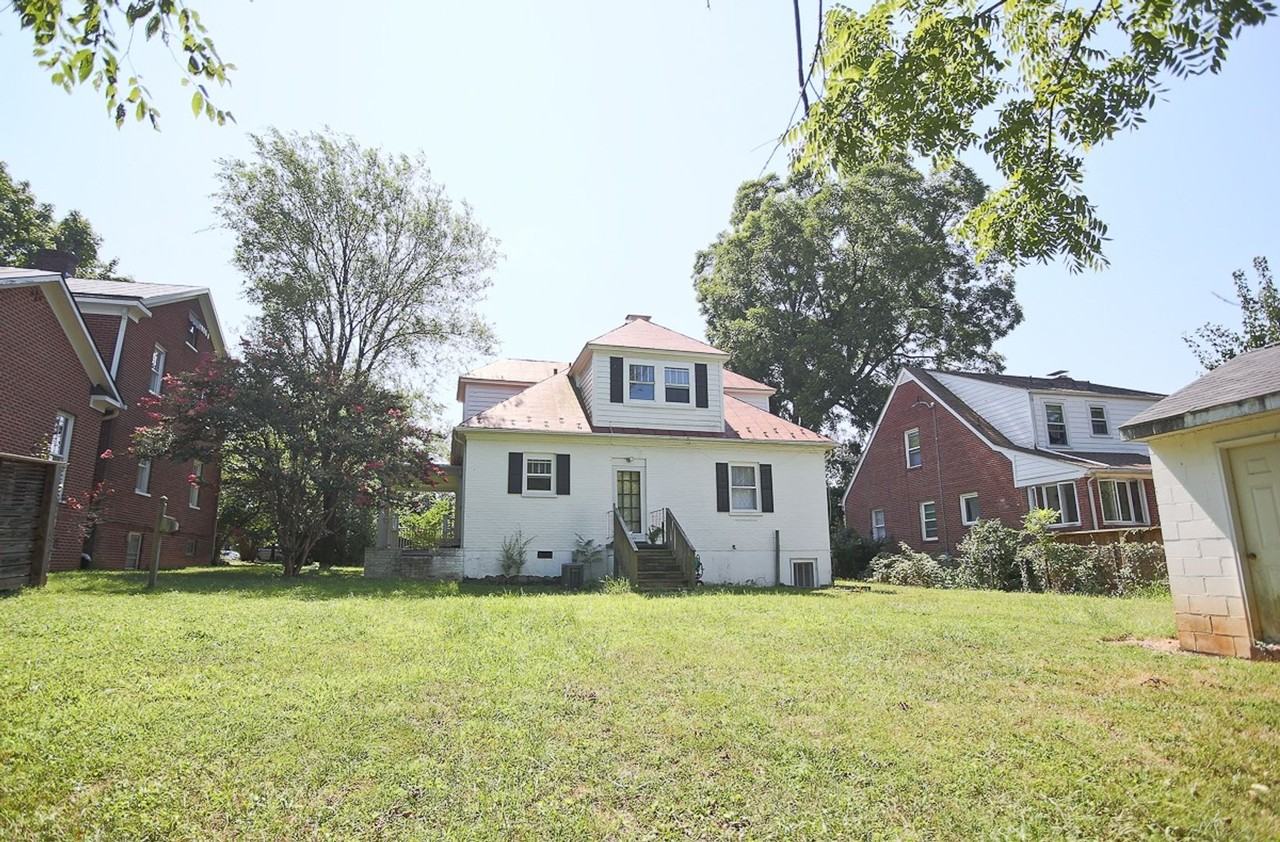 1017 Locust Ave - Photo 7 of 16