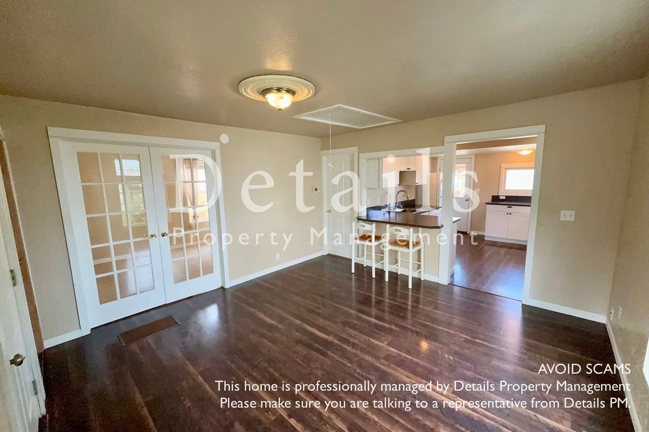 1218 5th St - Photo 2 of 15