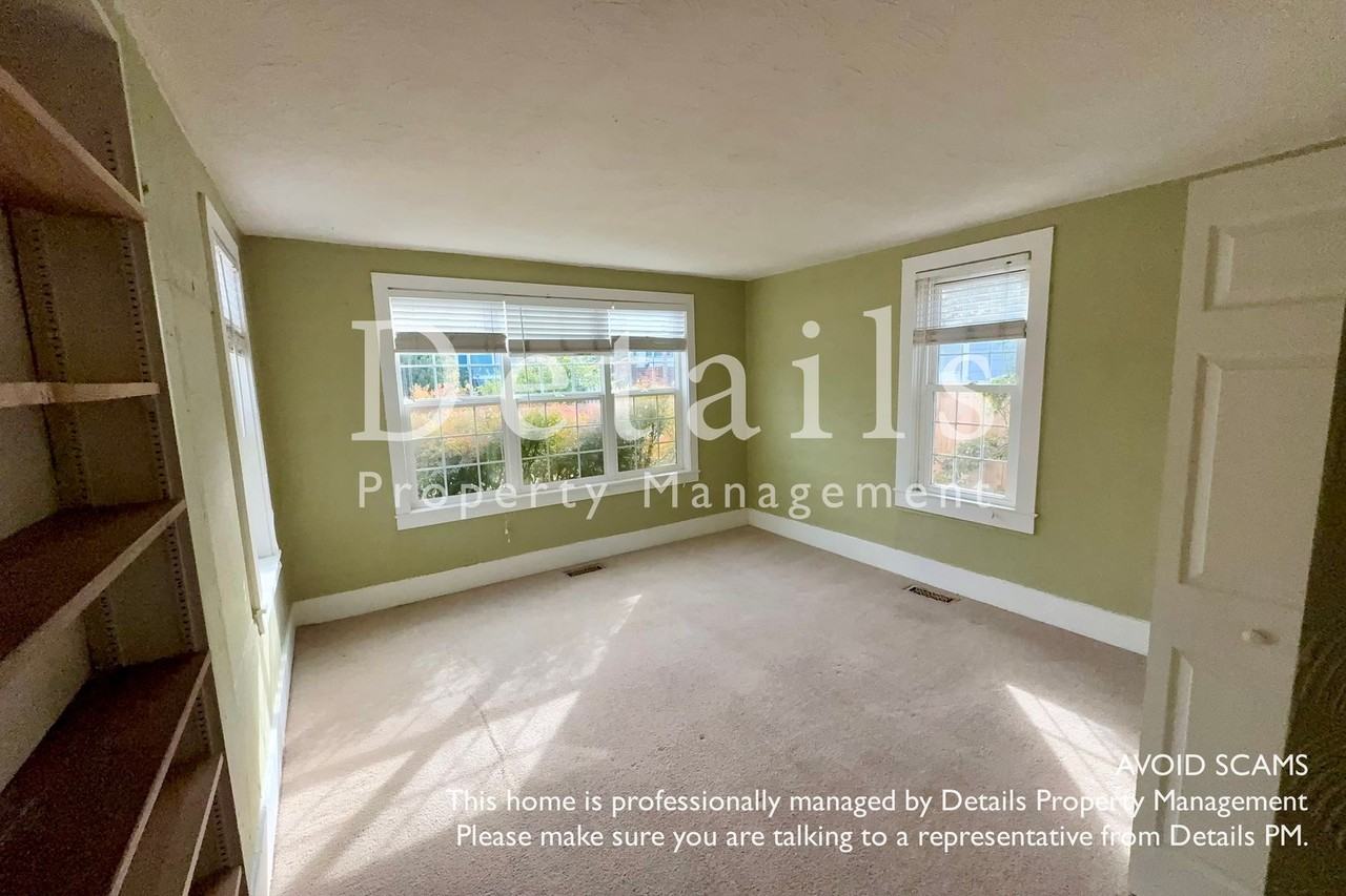 1218 5th St - Photo 6 of 15