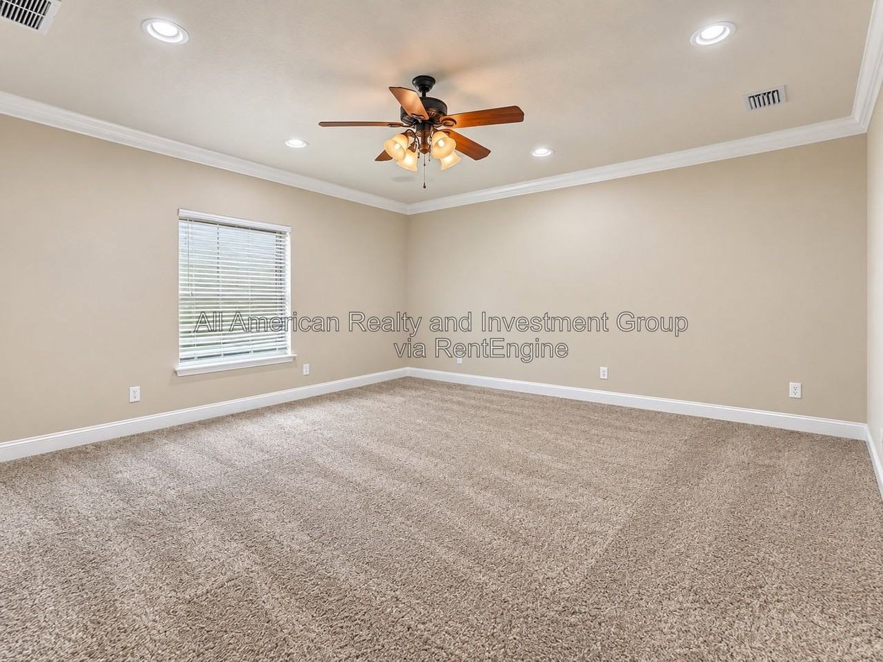 518 Lakeview St - Photo 5 of 14