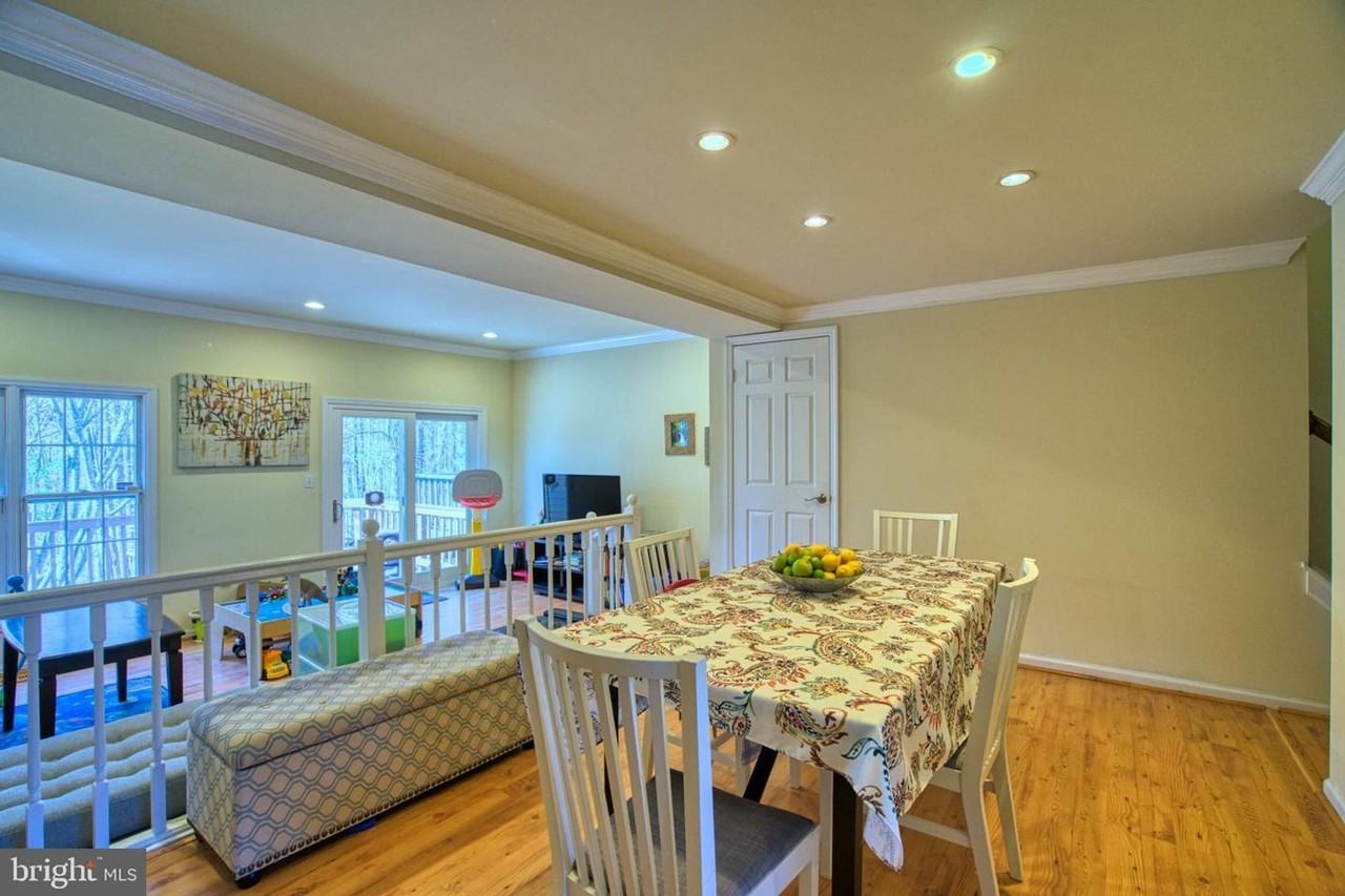 6137 Summer Park Ln - Photo 4 of 20