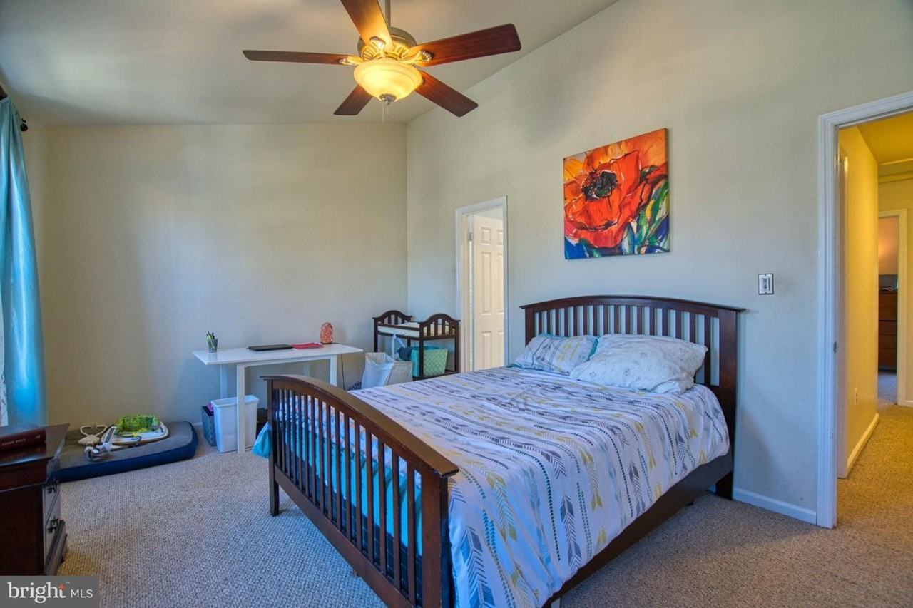 6137 Summer Park Ln - Photo 7 of 20