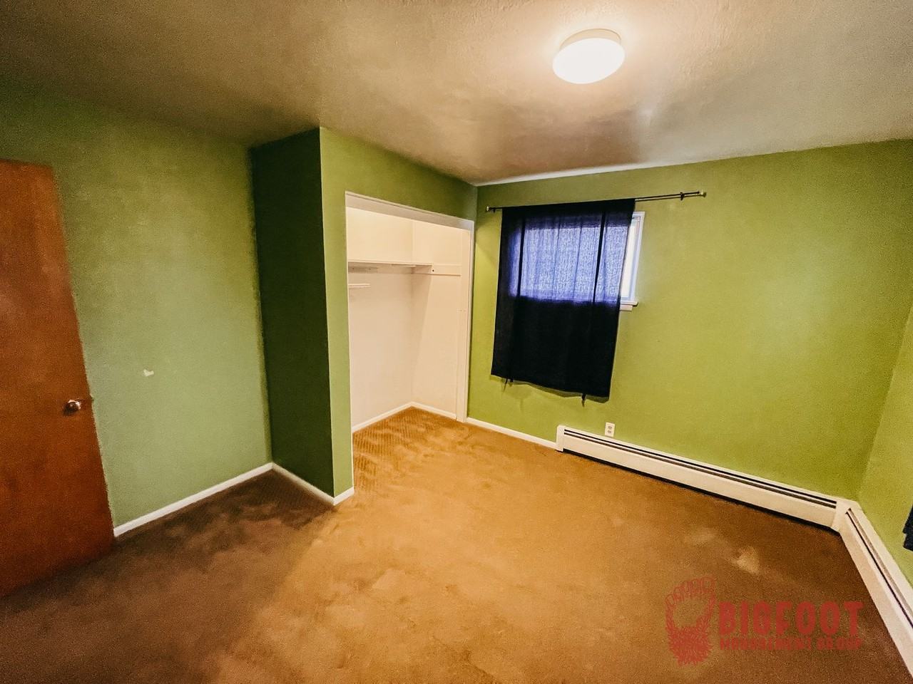 1108 Knight St - Photo 7 of 14