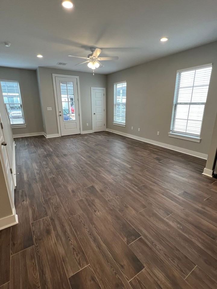 5030 S Prien Lake Rd #E - Photo 3 of 12