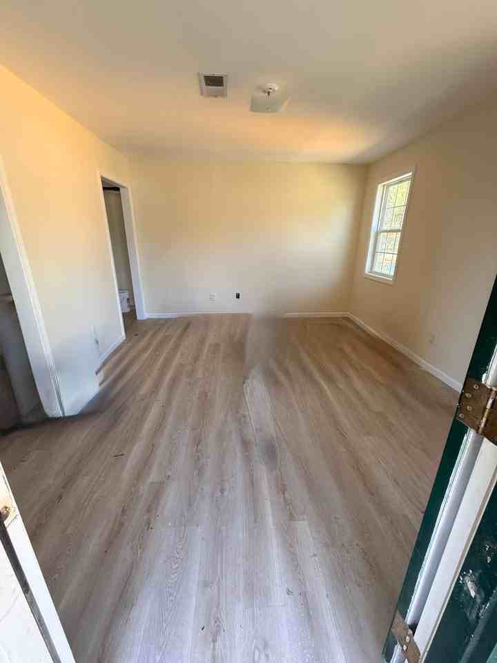 3021 23rd St - Photo 2 of 7