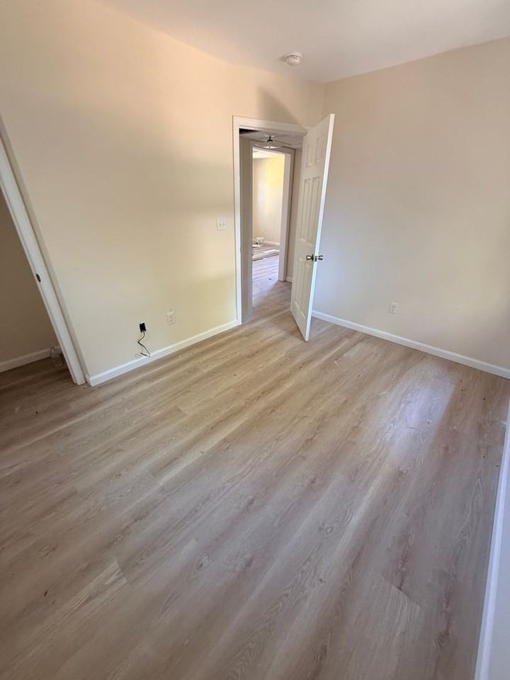 3021 23rd St - Photo 6 of 7