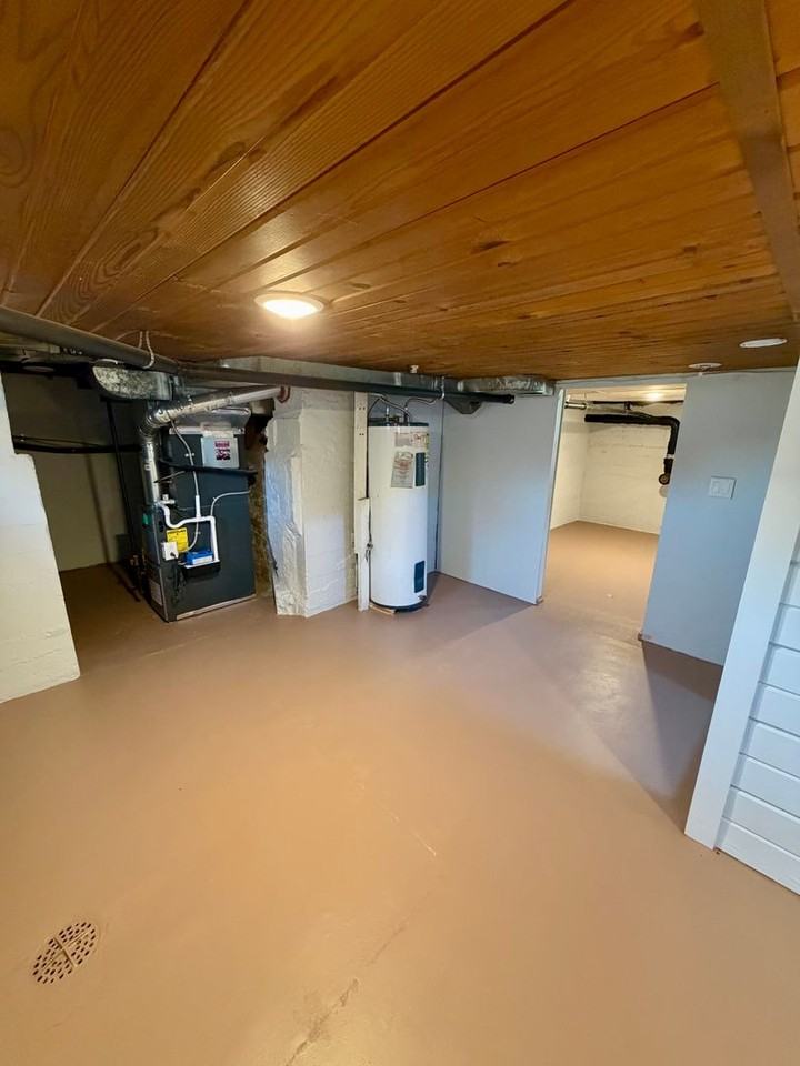 702 S Kimball Ave - Photo 4 of 24