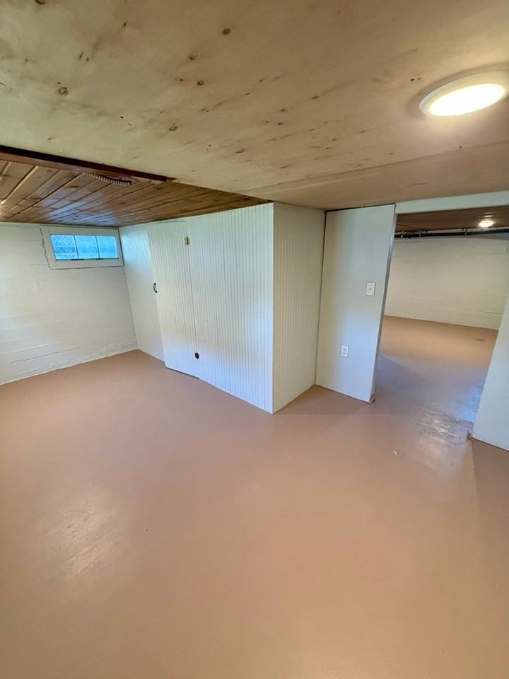 702 S Kimball Ave - Photo 7 of 24