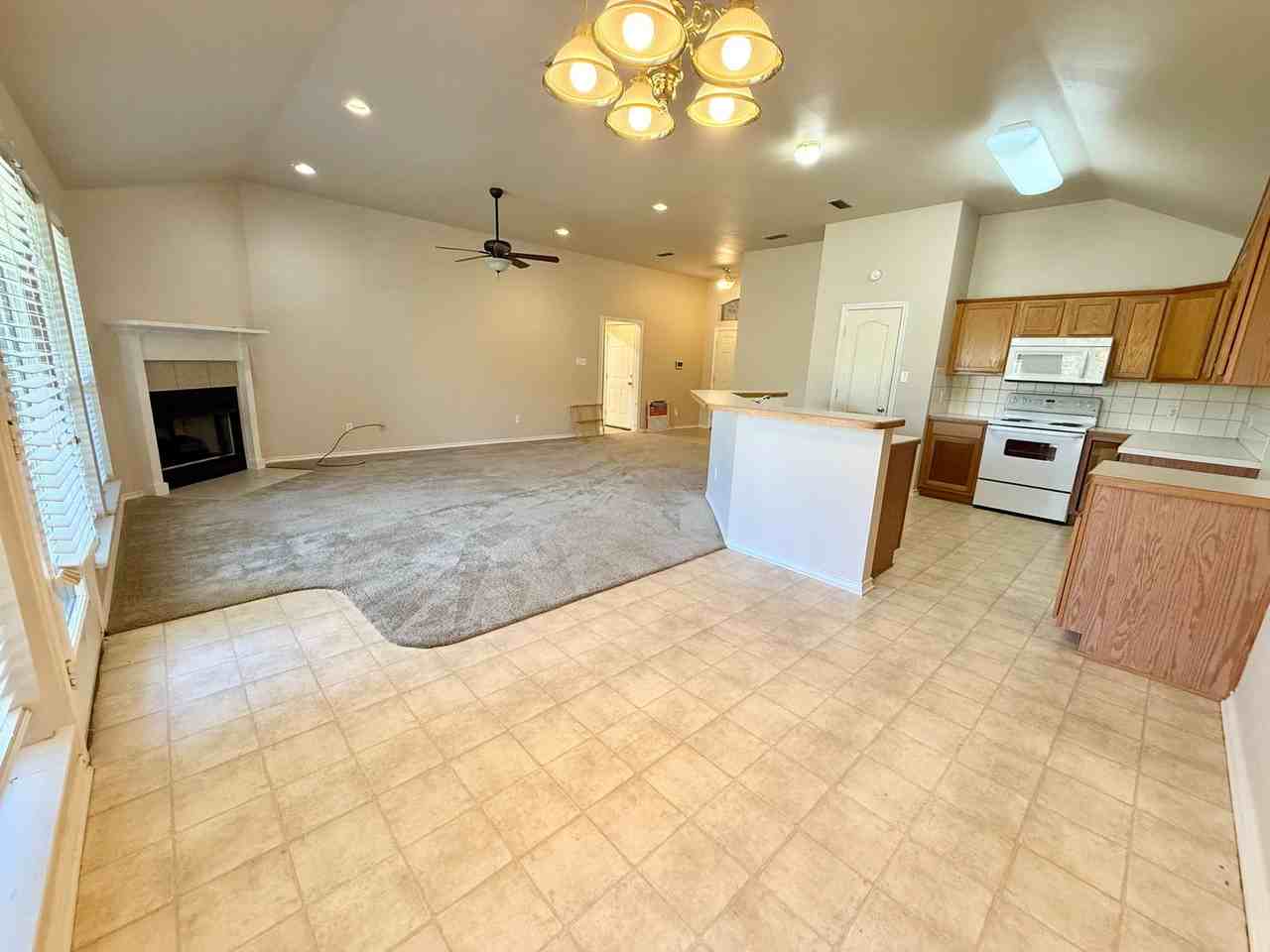 5605 Reagan St - Photo 3 of 22