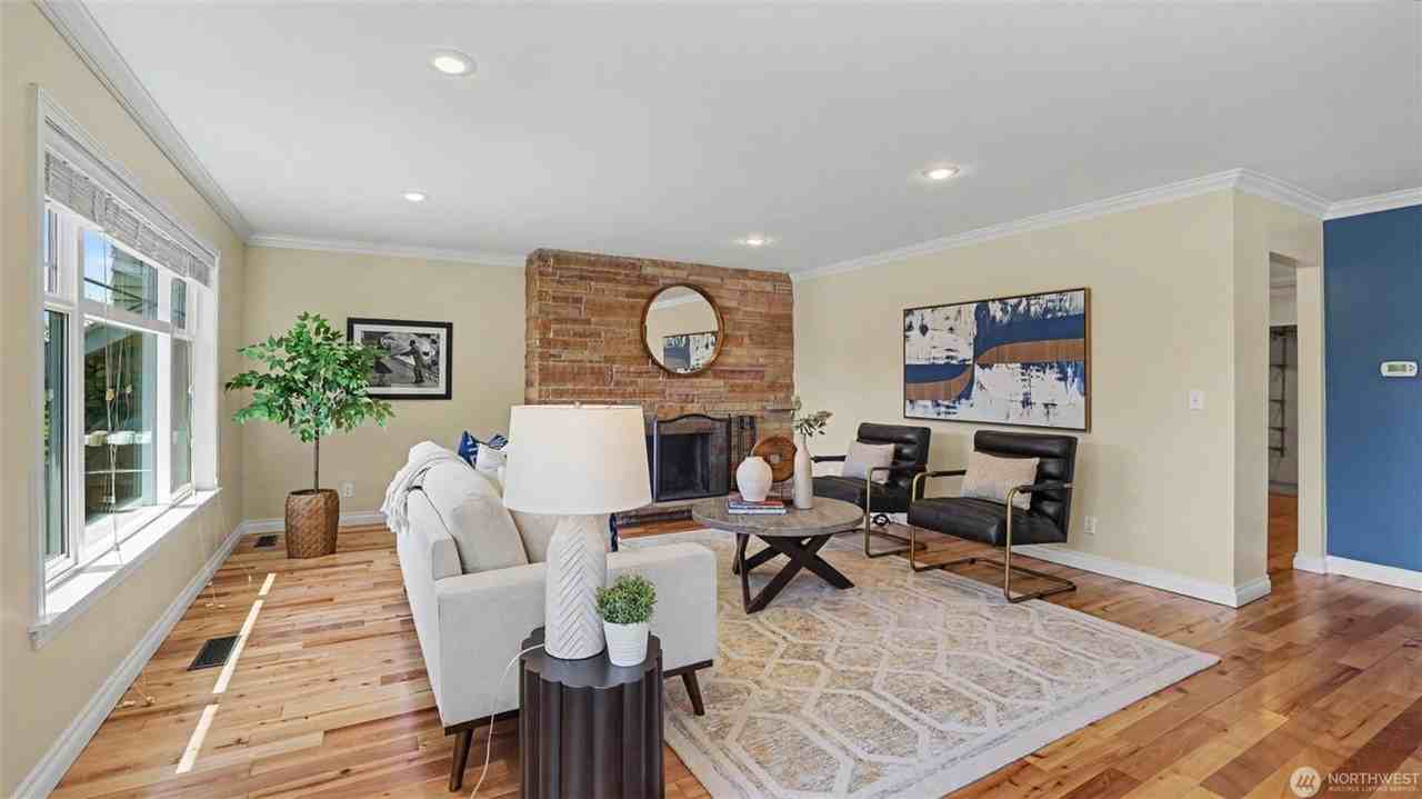 1326 N 40th St - Photo 6 of 28