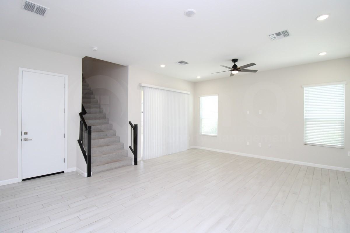 4861 E St John Rd - Photo 6 of 19