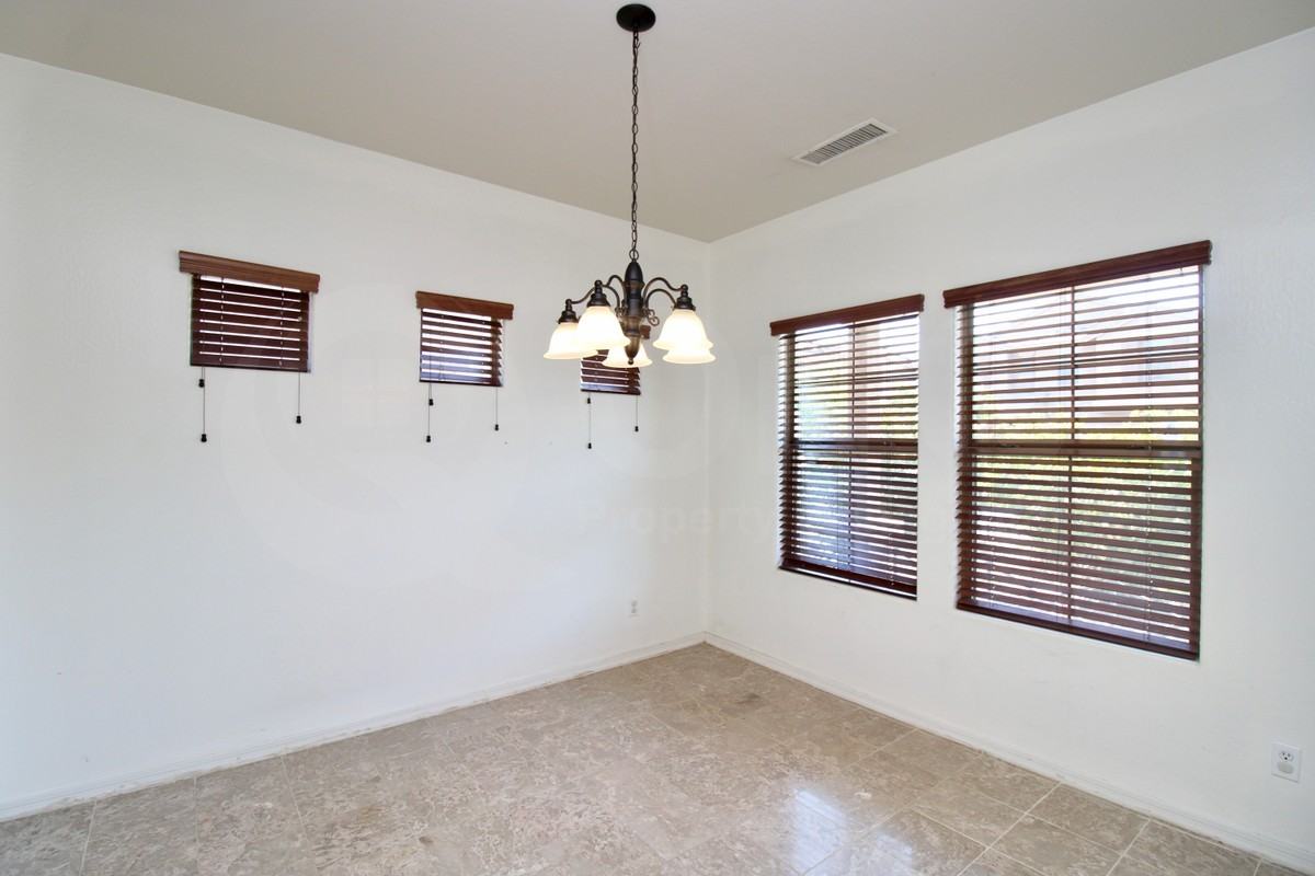 2140 W Kathleen Rd - Photo 5 of 24