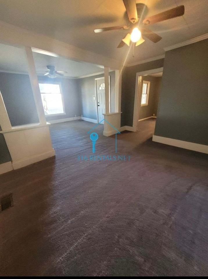 217 E 5th St - Photo 4 of 12