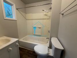 featured image of 326 E 9th St