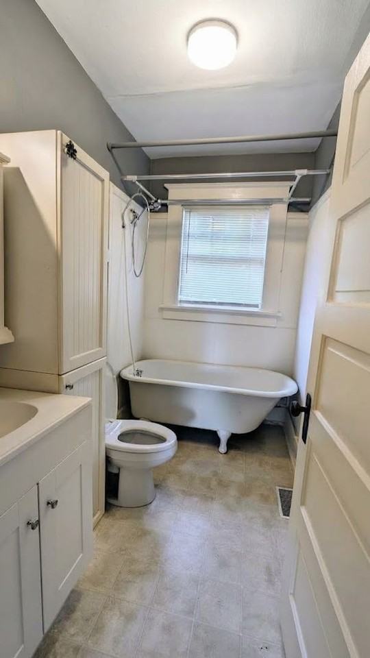 1740 Dakin St - Photo 6 of 8