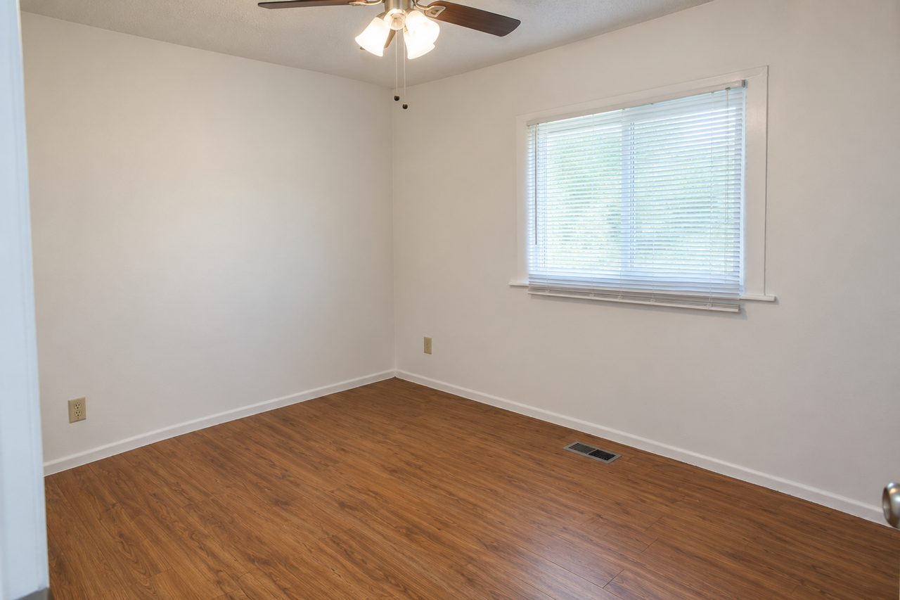 1120 Lanore Dr - Photo 6 of 7