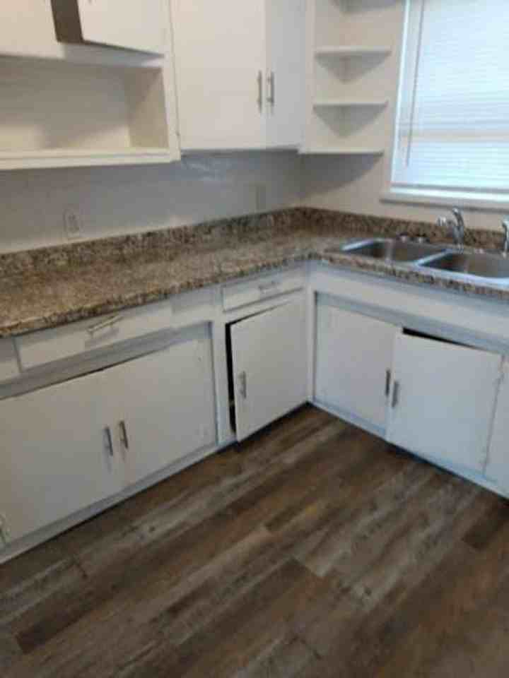 6105 Jacks Ave - Photo 6 of 14