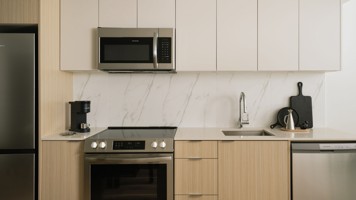featured image of 2121 West 35th Ave