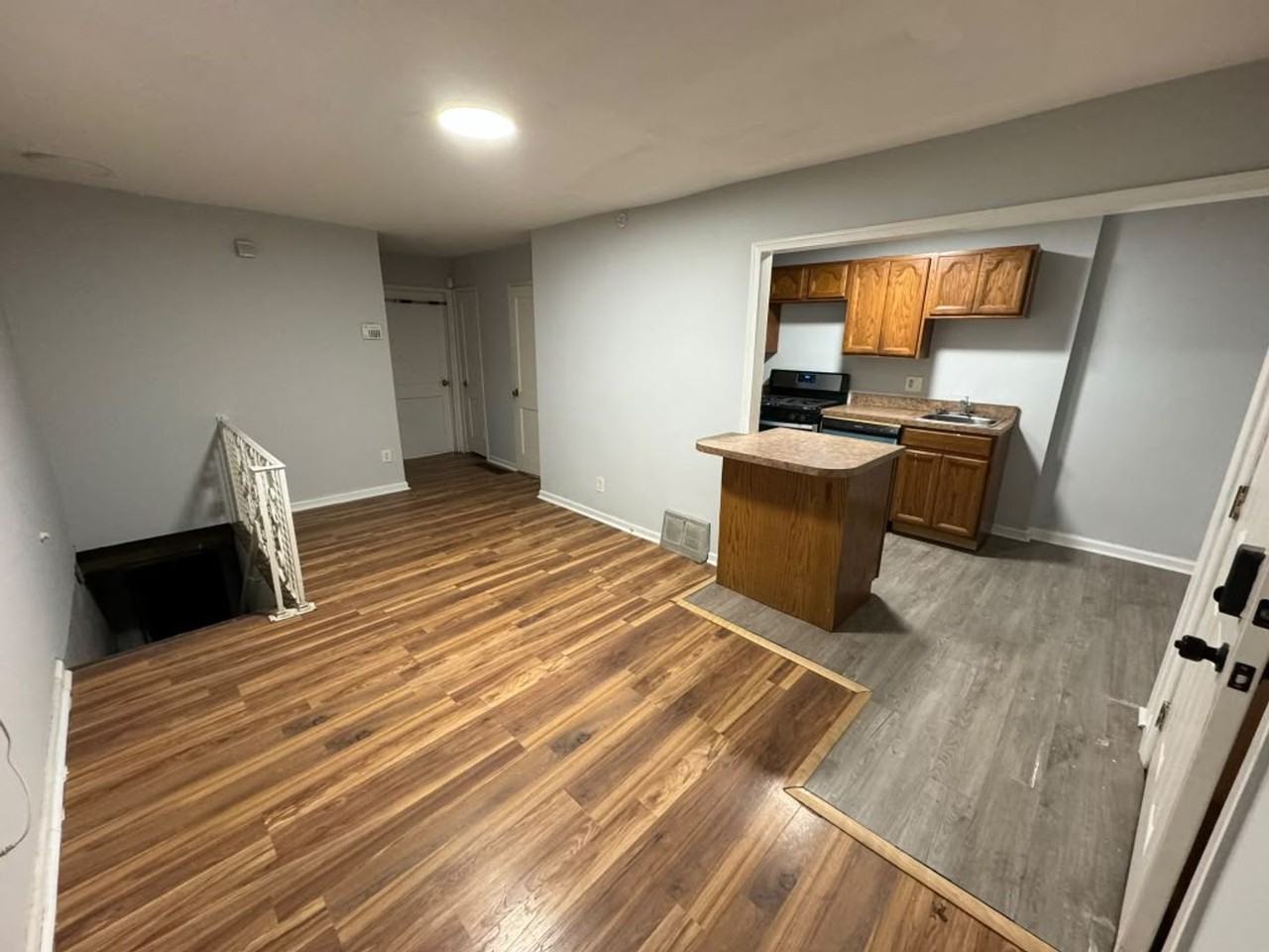 1009 Sharon Ave - Photo 6 of 12