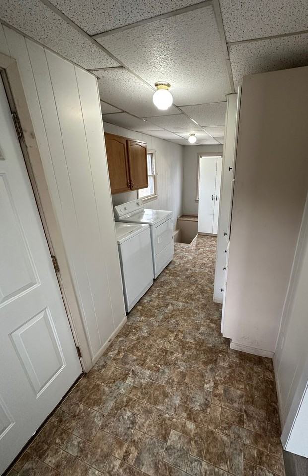 1416 Bowen St - Photo 6 of 16