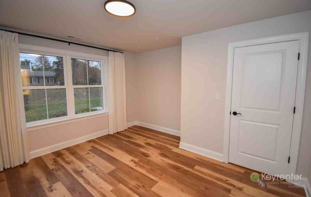 320 Schadle Rd - Photo 7 of 29