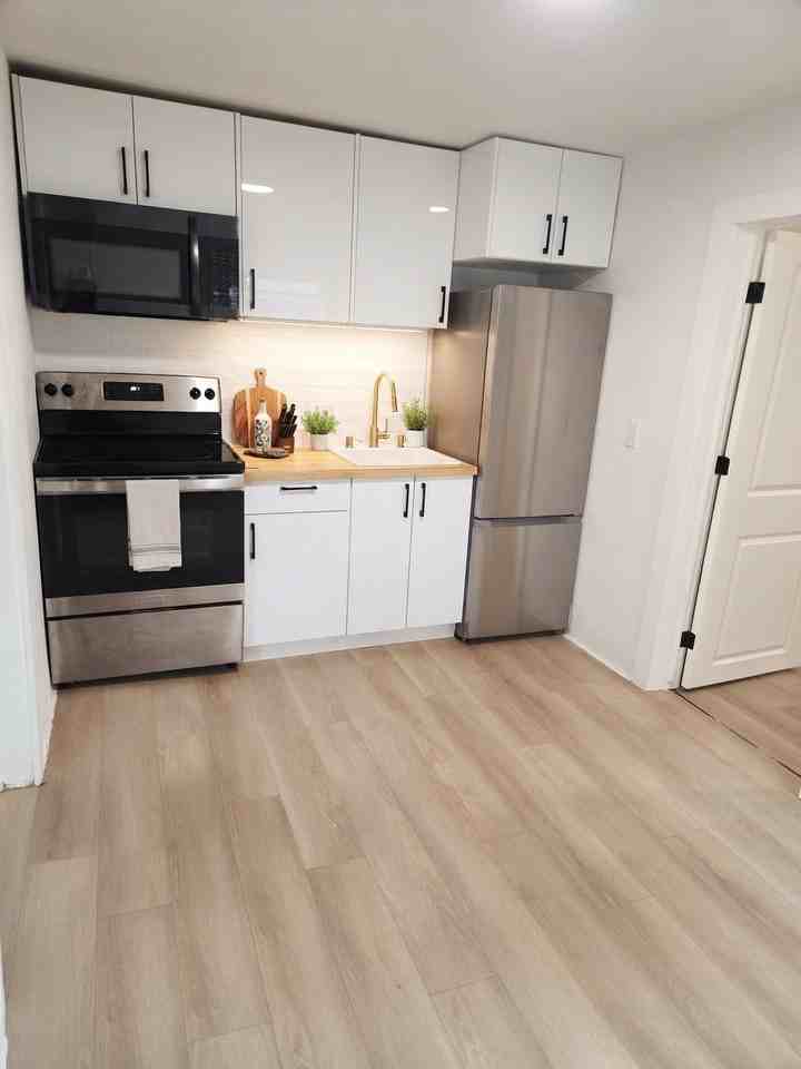 41 Elizabeth Street - Photo 3 of 9