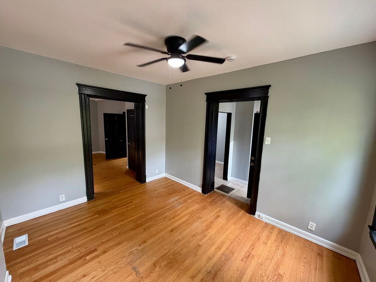 3410 Osage St - Photo 4 of 19