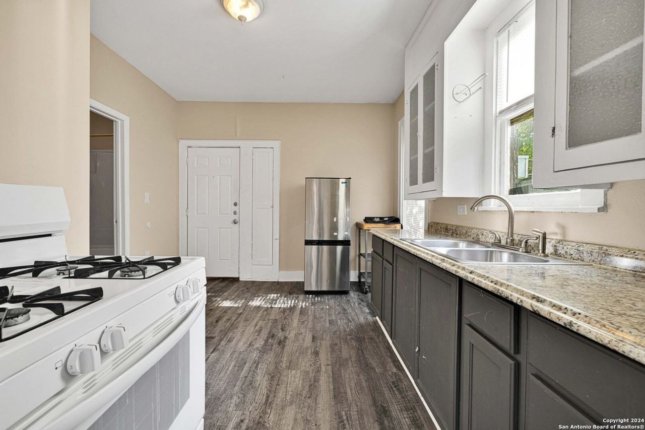 1931 Cincinnati Ave #1 - Photo 3 of 9