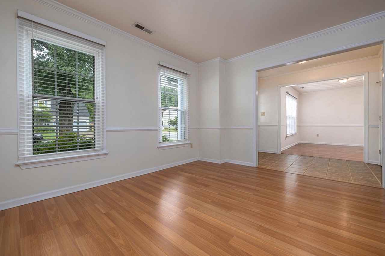 2569 Piney Bark Dr - Photo 7 of 46