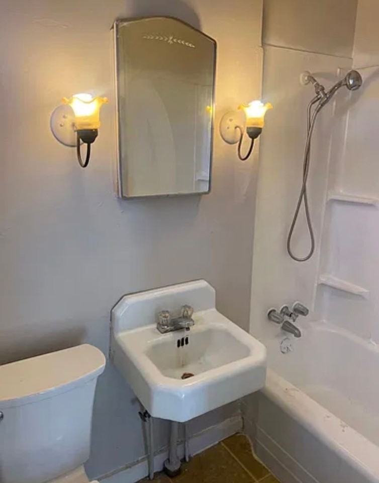 273 Main St - Photo 3 of 5