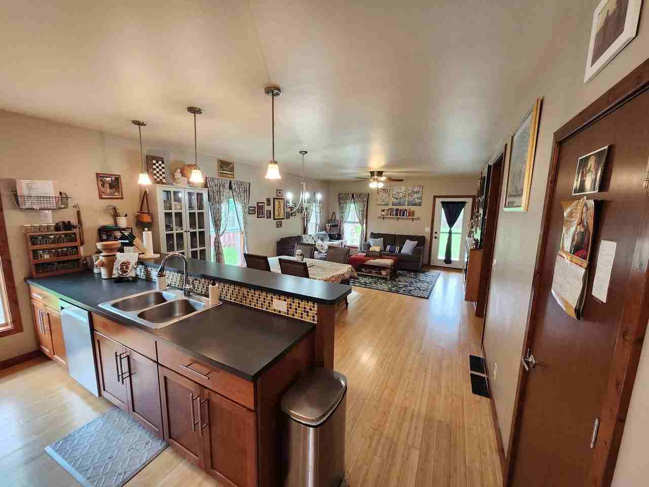 3013 9th St Nw - Photo 4 of 23