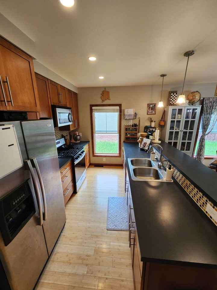 3013 9th St Nw - Photo 5 of 23