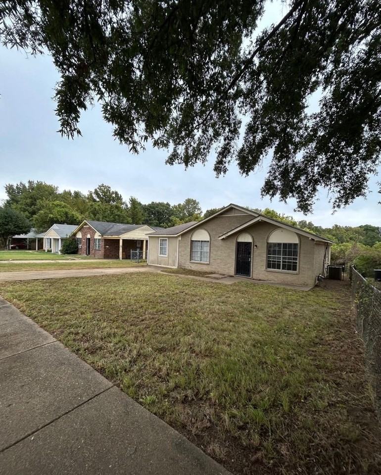 3652 Buffalo Rd - Photo 2 of 2