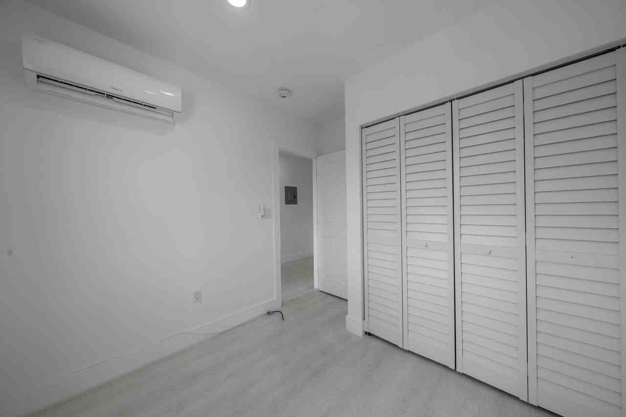 Newly renovated in Little Havana! / 1/1 $1,600 y 2/1 $2,000, remodelados en Little Havana. - Photo 6 of 9