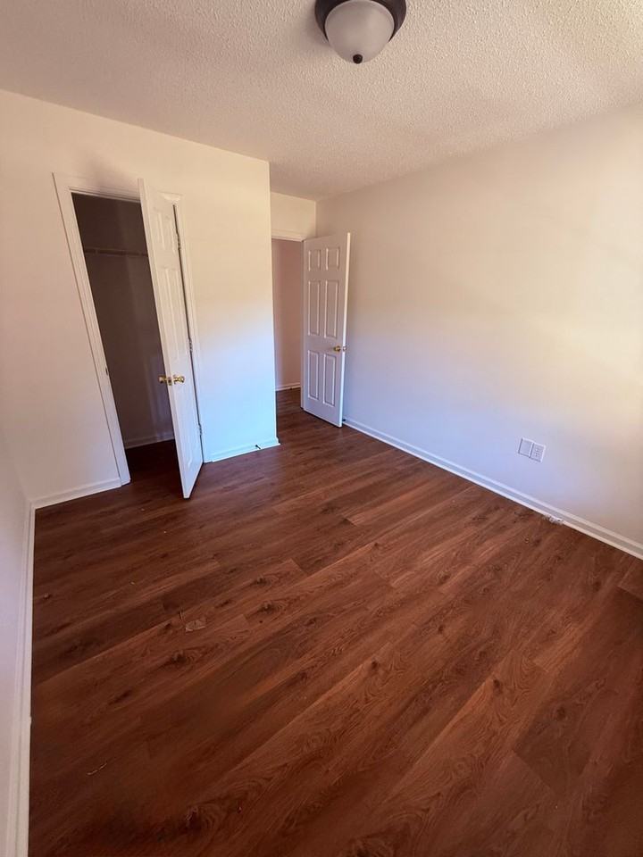 13852 13852 Old Marion Rd - 13852 Old Marion Rd - Photo 6 of 11