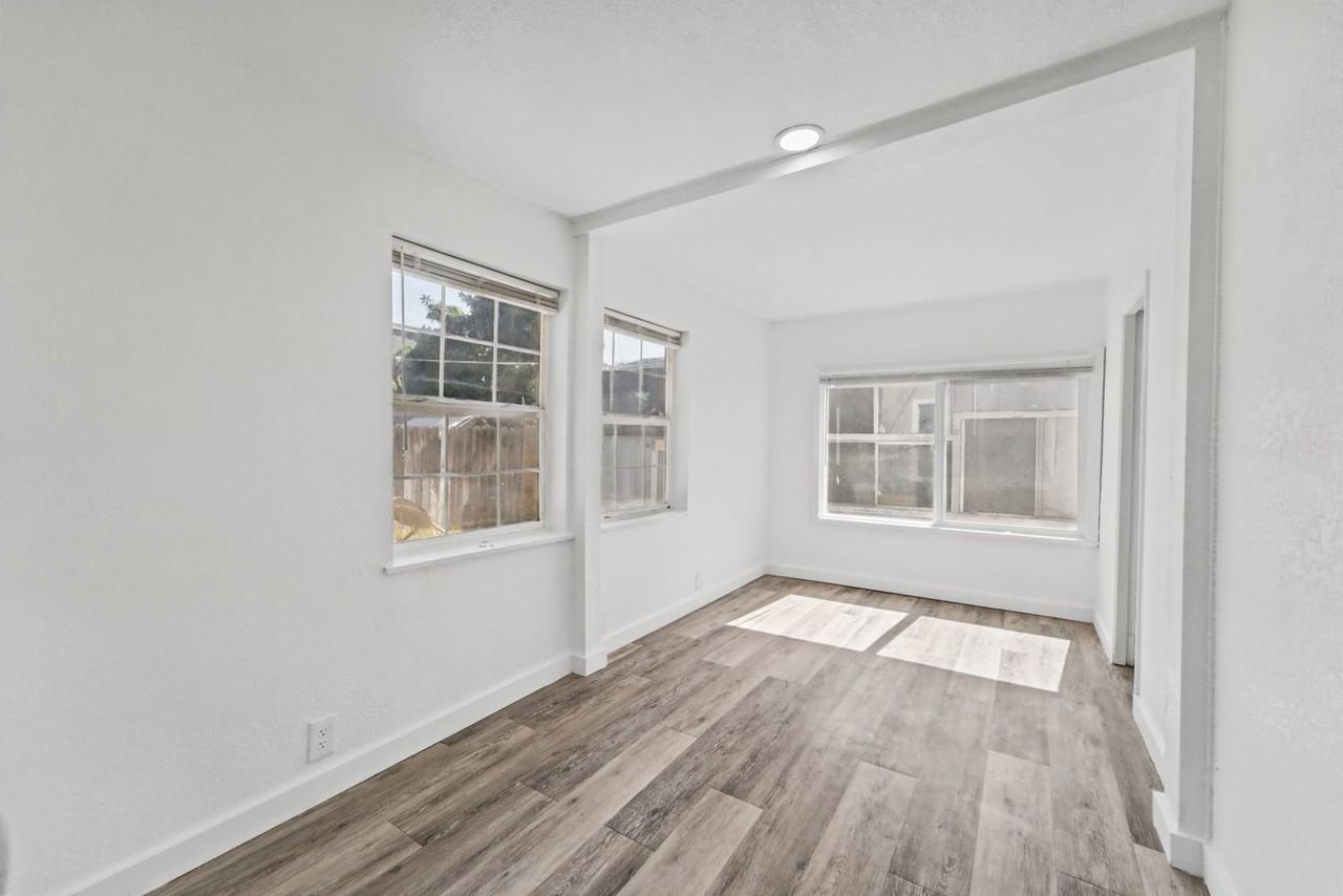 1181 1181 Laurel St / 290 Park St - Photo 6 of 16