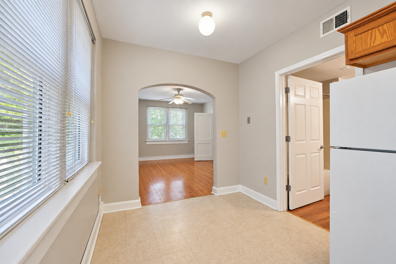 The Windsor - Photo 5 of 14
