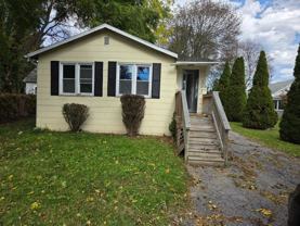 303 Melrose Dr - Photo 1 of 1