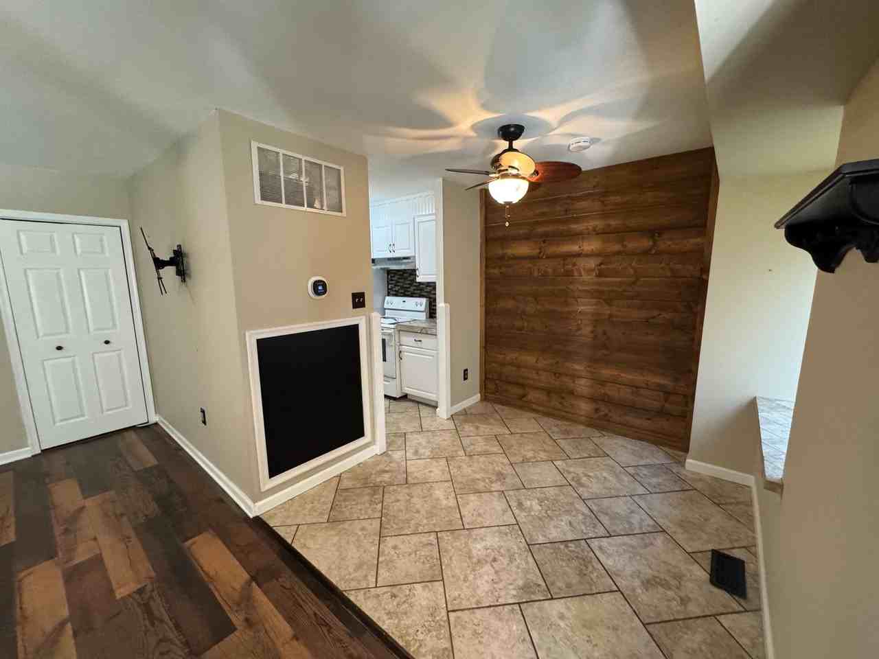 22 Fitzwatertown Rd - Photo 7 of 20