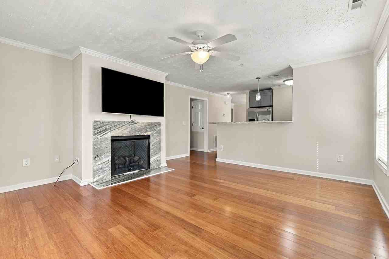 3310 Harbour Pointe Pl #5 - Photo 7 of 47