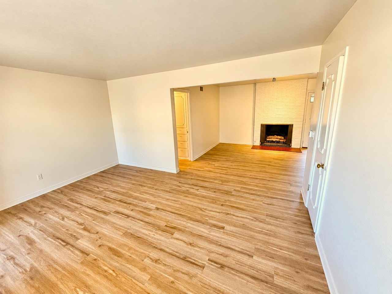 2808 Lakeside Dr - Photo 5 of 29