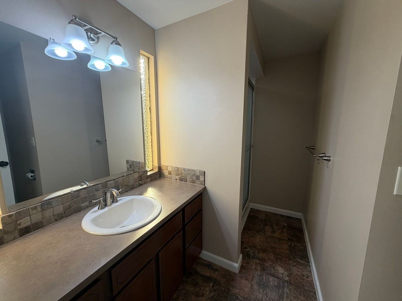 10906 E 27th Ave - Photo 6 of 21