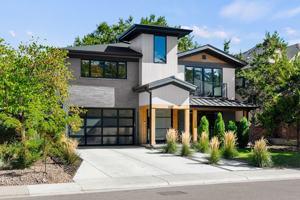 featured image of 148 S Grape St