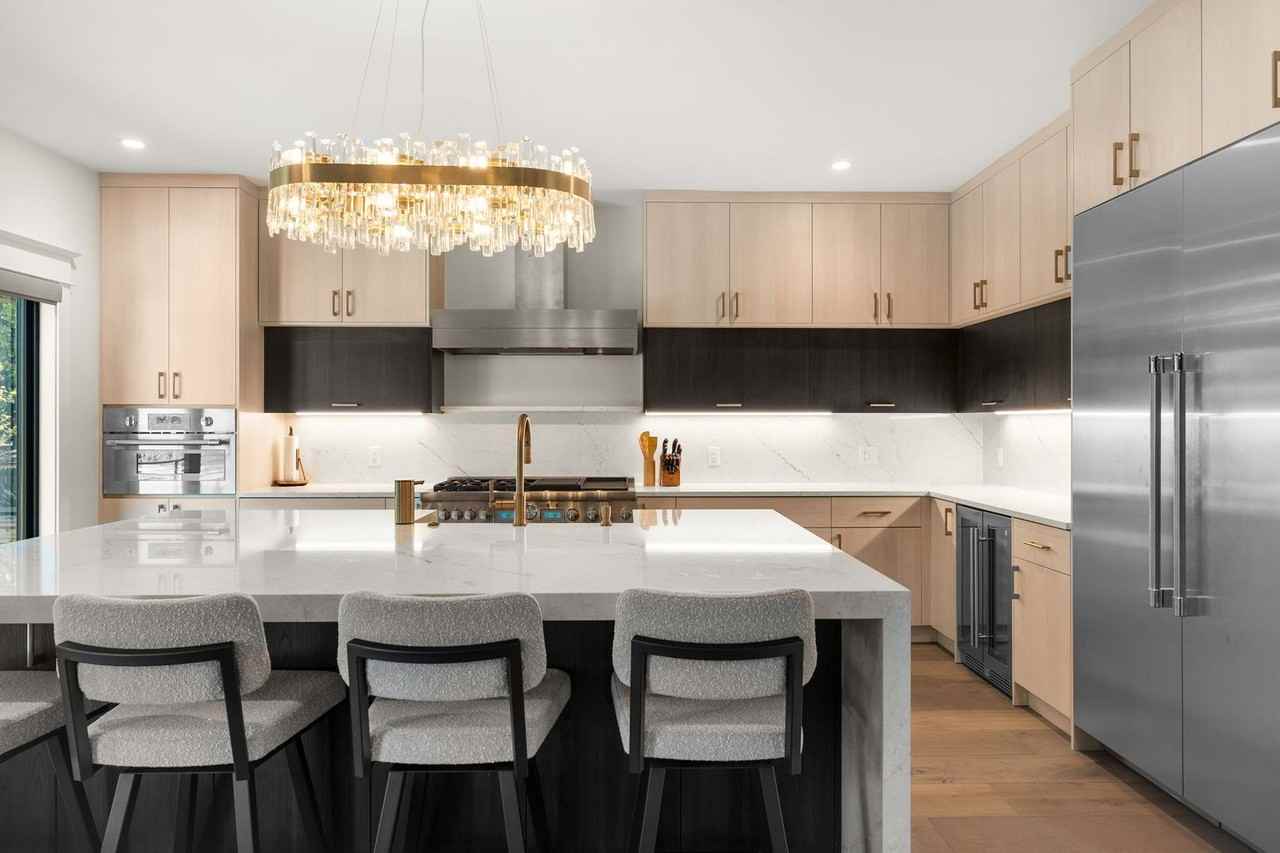 148 S Grape St - Photo 6 of 45