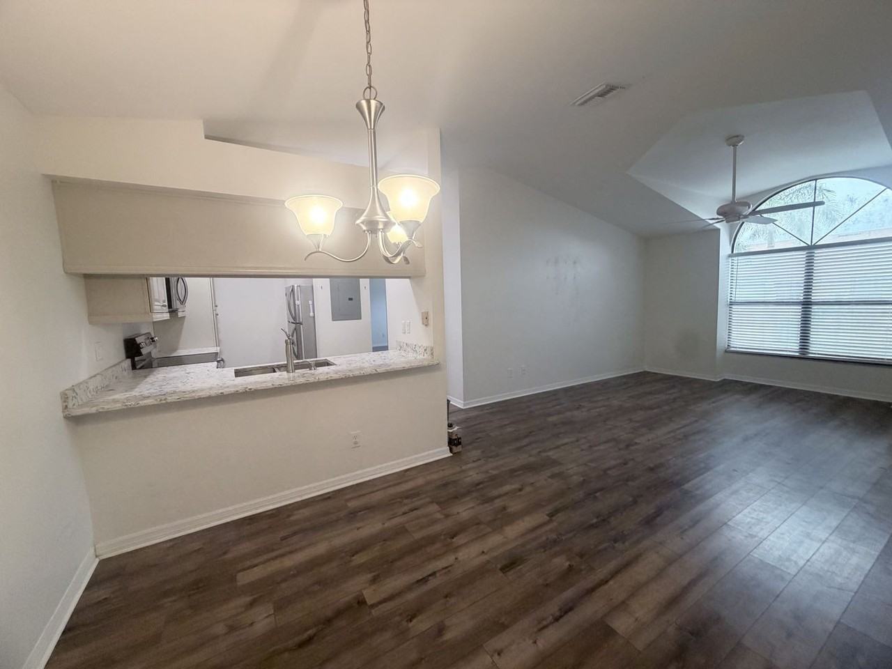 13205 Whitehaven Ln #1608 - Photo 5 of 22
